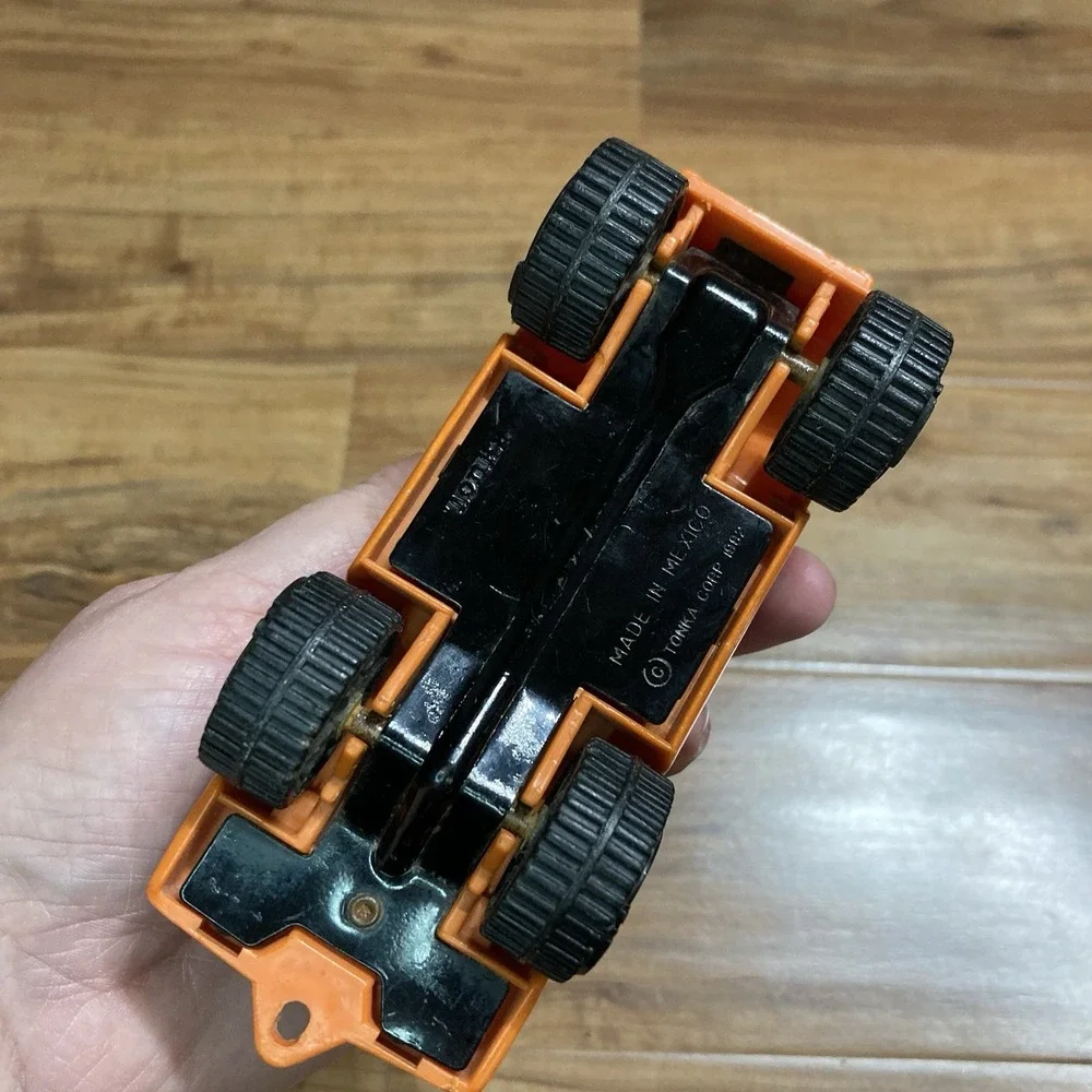 Vintage Tonka 1982 Dust Devil You Metal Pick Up Truck 4x4 Rare Black & Orange‎